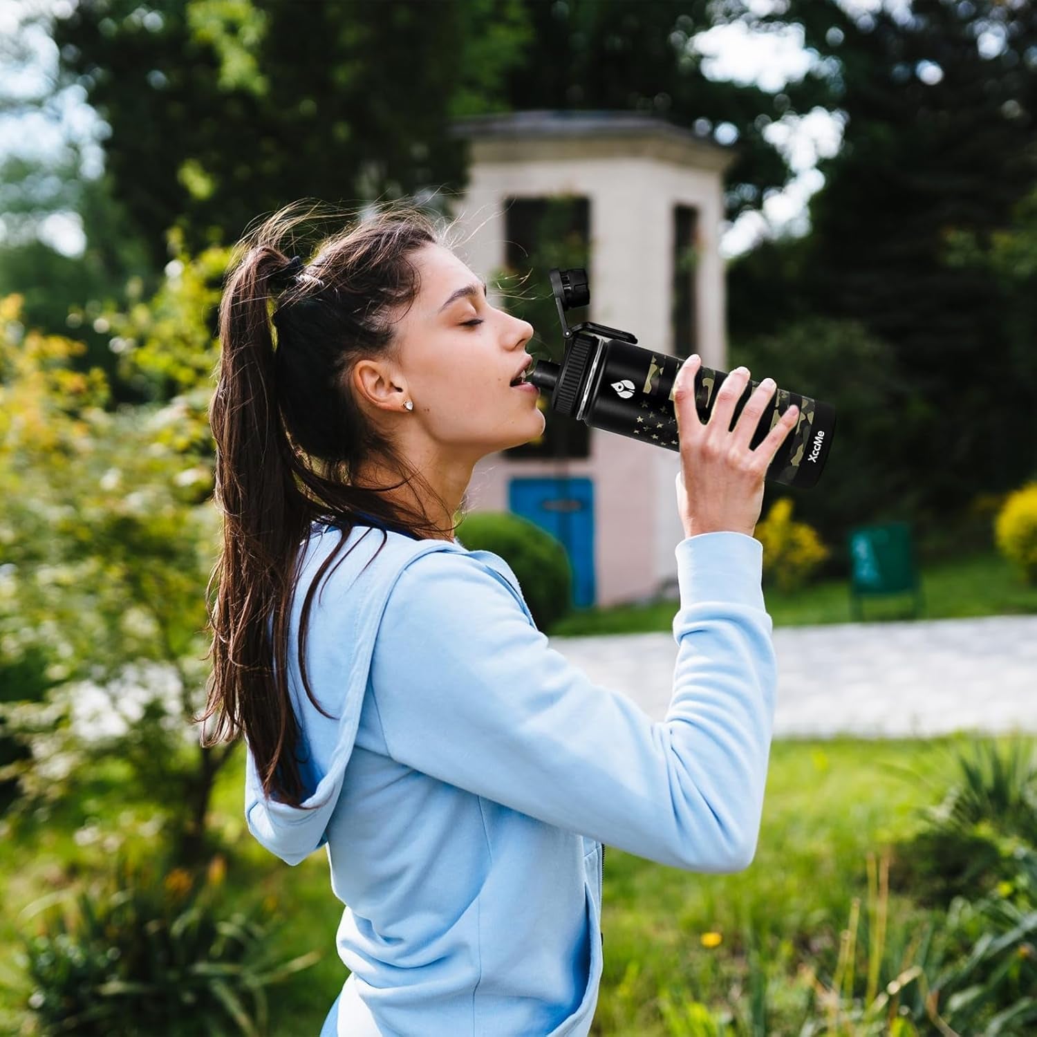 22 Oz Insulated Water Bottle,Stainless Steel Leak Proof Water Bottles,Wide Mouth Double Walled Travel Thermal Mug with 2 Lids for Cold Water Drinks,Sports,Travel,Car and School Camouflage